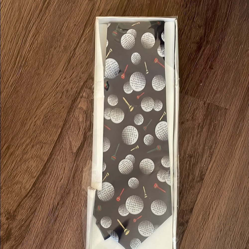 Classic Novelty Golf Theme Men’s Necktie NWT